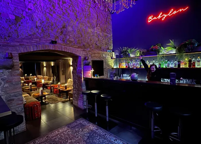 Nachtschwaermer Konstancja